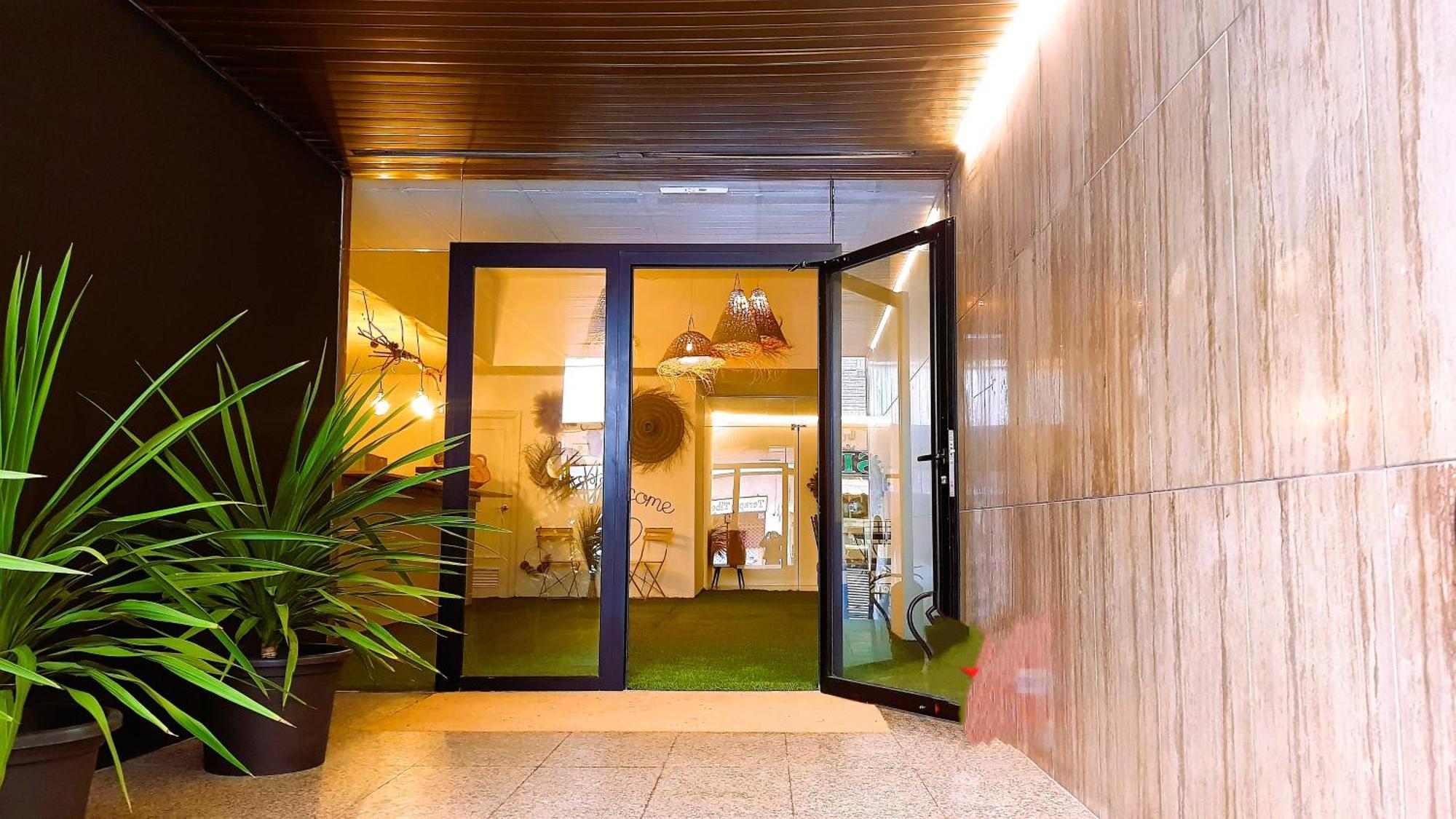 Collection Port - B&B Boutique , Alicante Center