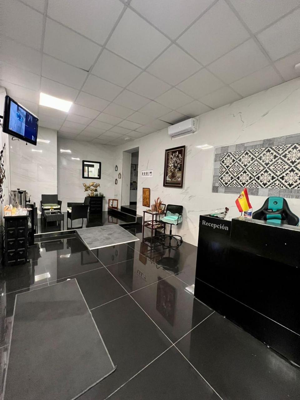 Hostal Milan - Alicante